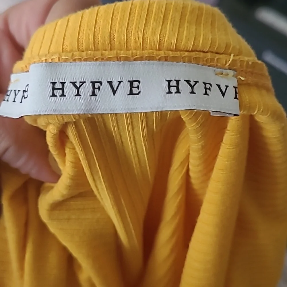 Yellow Frilly Sleeve Bodysuit - Picture 6 of 7